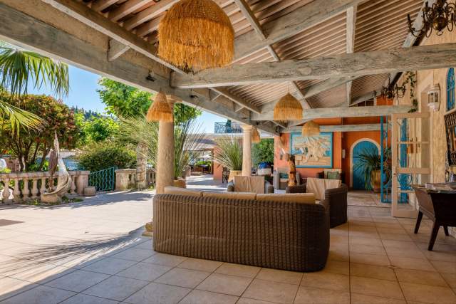 Hôtel des flots bleu